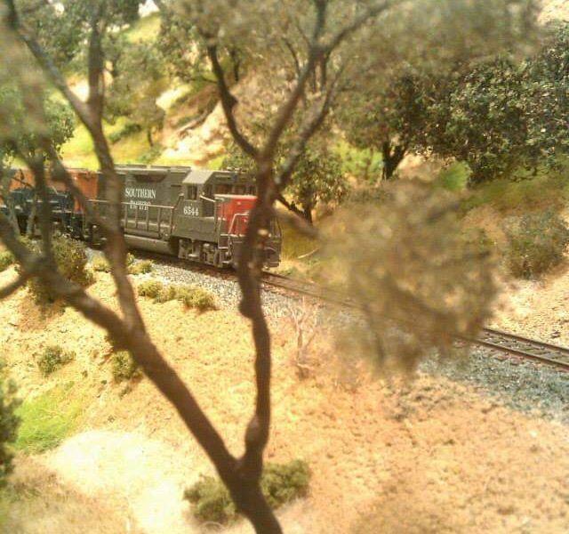 A SOUTHERN PACIFIC GP35 LOCOMOTIVE ON MY N SCALE LAYOUT
